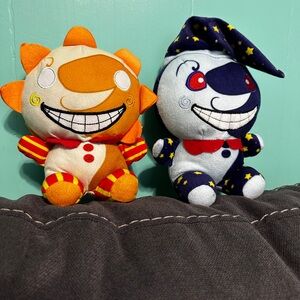 FNAF Sun & Moon Plush Set – Five Nights at Freddy’s Security Breach